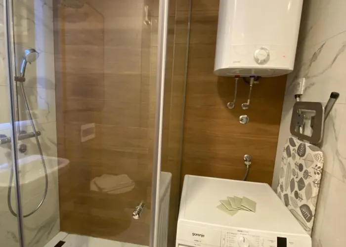 Pine アパート ズラティボール